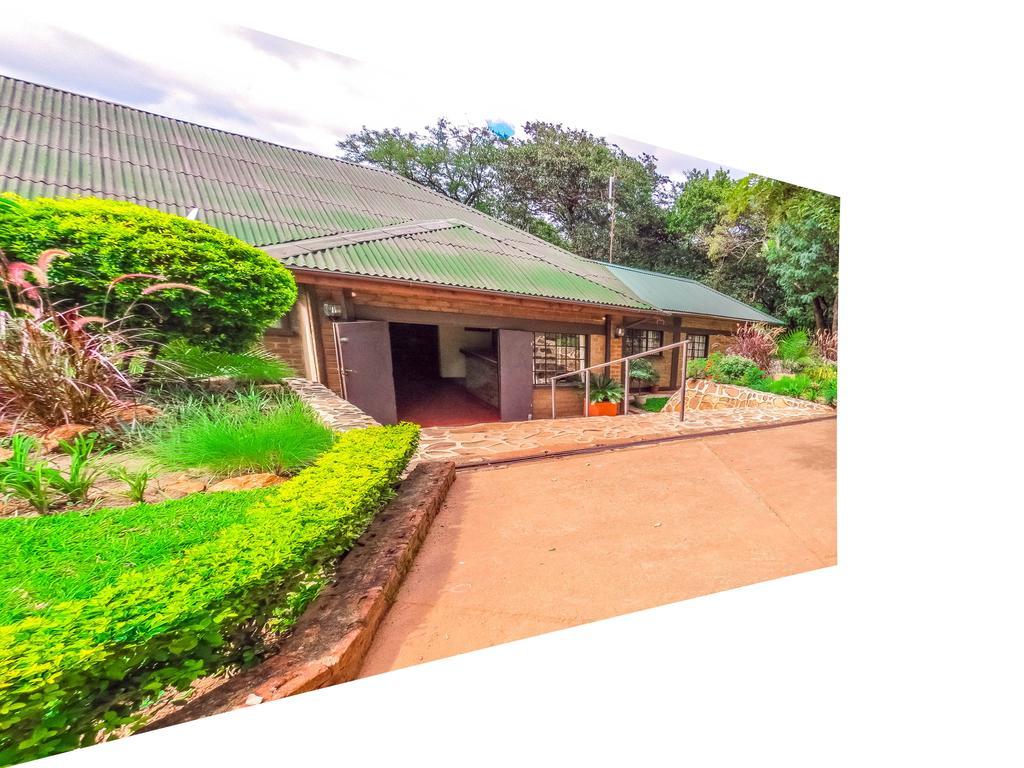 Woodlands Lilongwe Hotel Kültér fotó