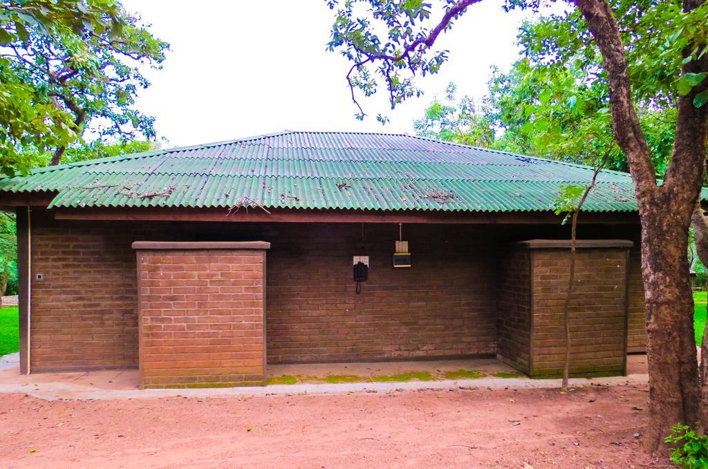 Woodlands Lilongwe Hotel Kültér fotó