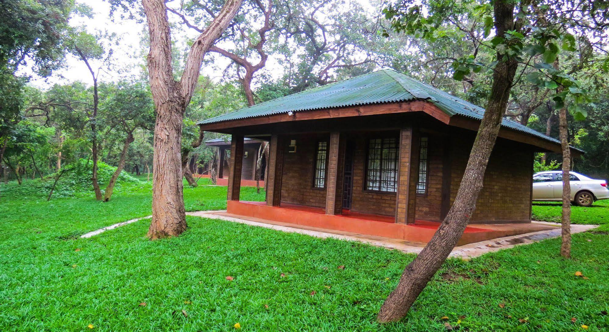 Woodlands Lilongwe Hotel Kültér fotó