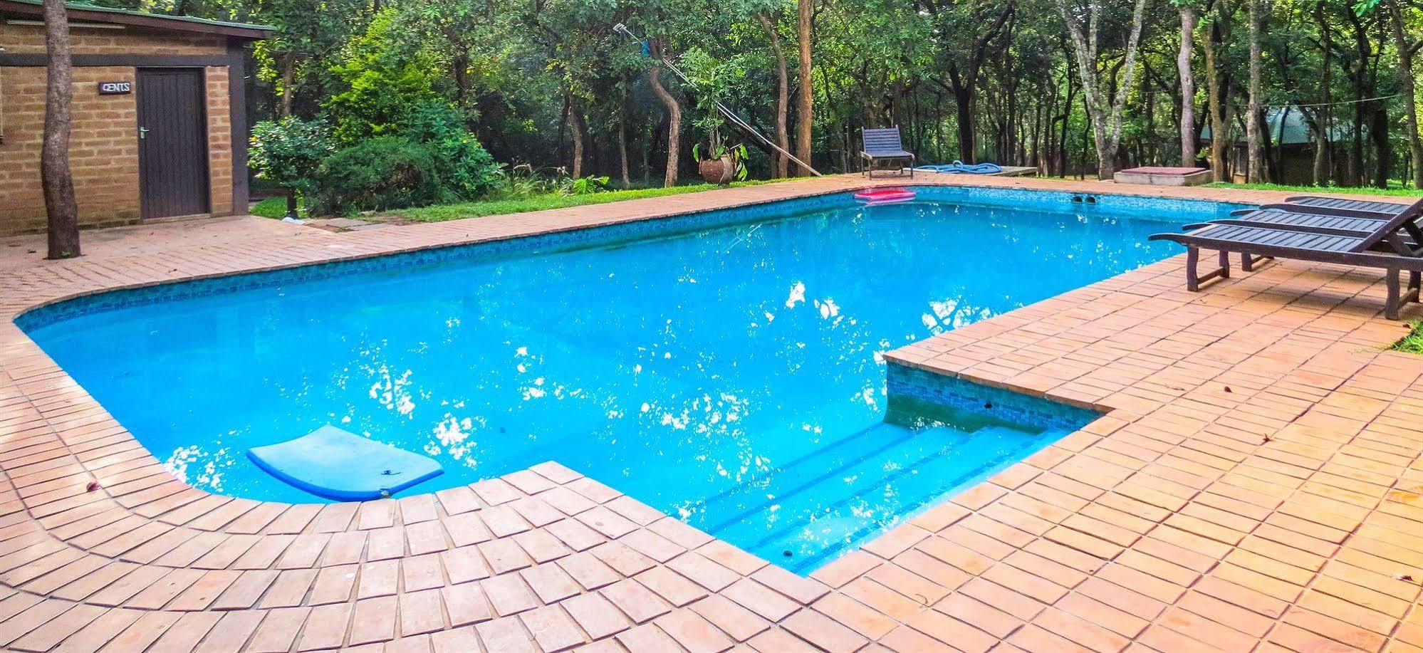 Woodlands Lilongwe Hotel Kültér fotó