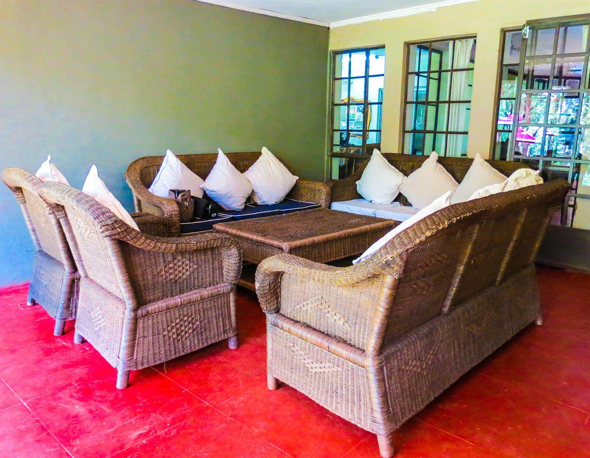 Woodlands Lilongwe Hotel Kültér fotó