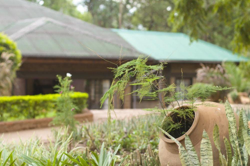 Woodlands Lilongwe Hotel Kültér fotó
